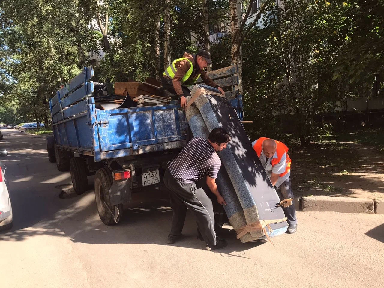 Профессиональный вывоз крупногабаритного мусора в Ростове-на-Дону в октябре