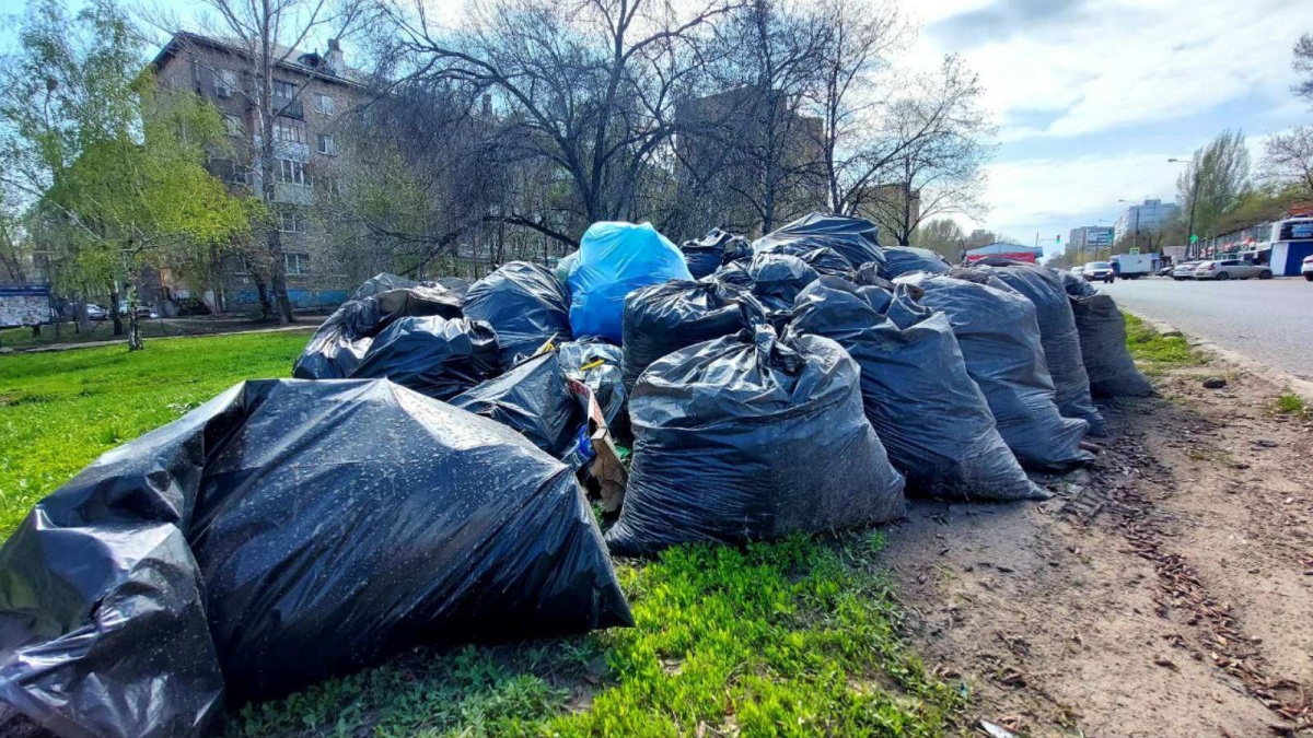 Вывоз и утилизация мусора после субботника в Ростове-на-Дону в октябре